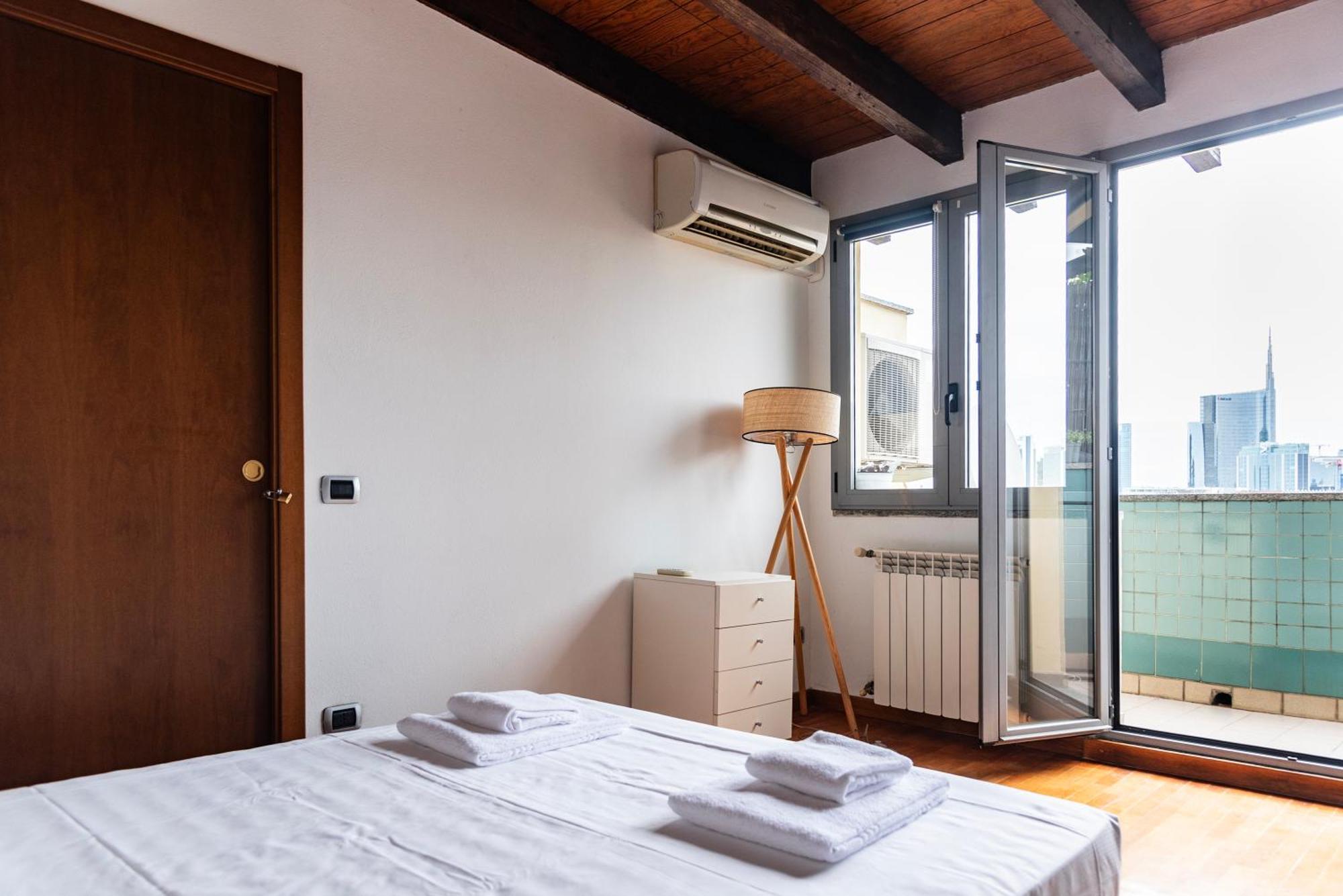 Youhosty - Rosmini 8 Apartamento