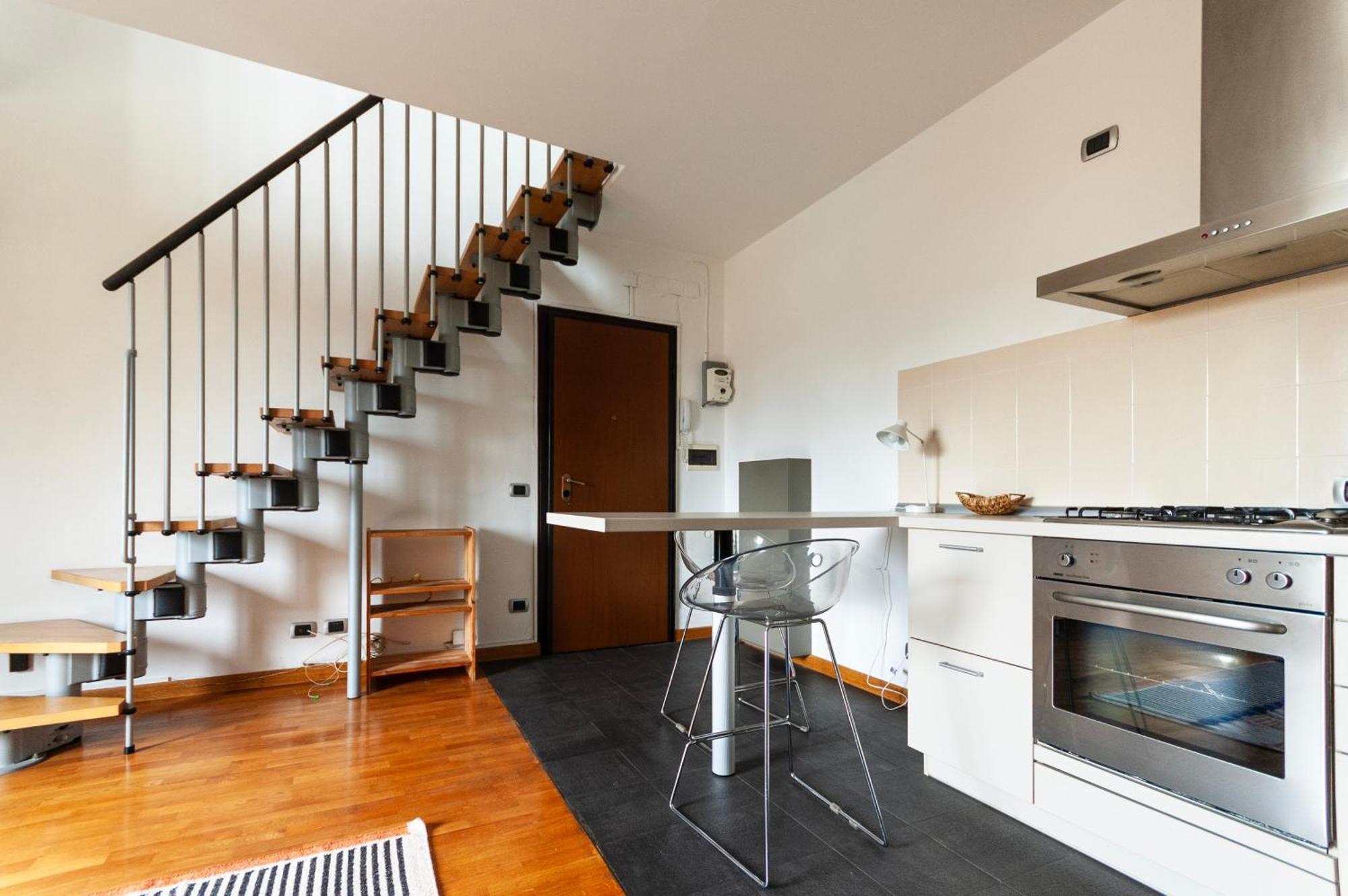 Youhosty - Rosmini 8 * Milan